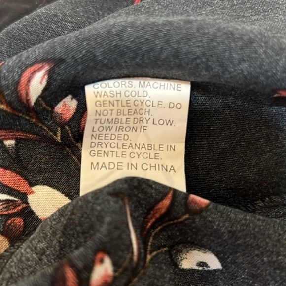 Shein 2XL Floral Short Sleeve Blouse/Top - Picture 7 of 8